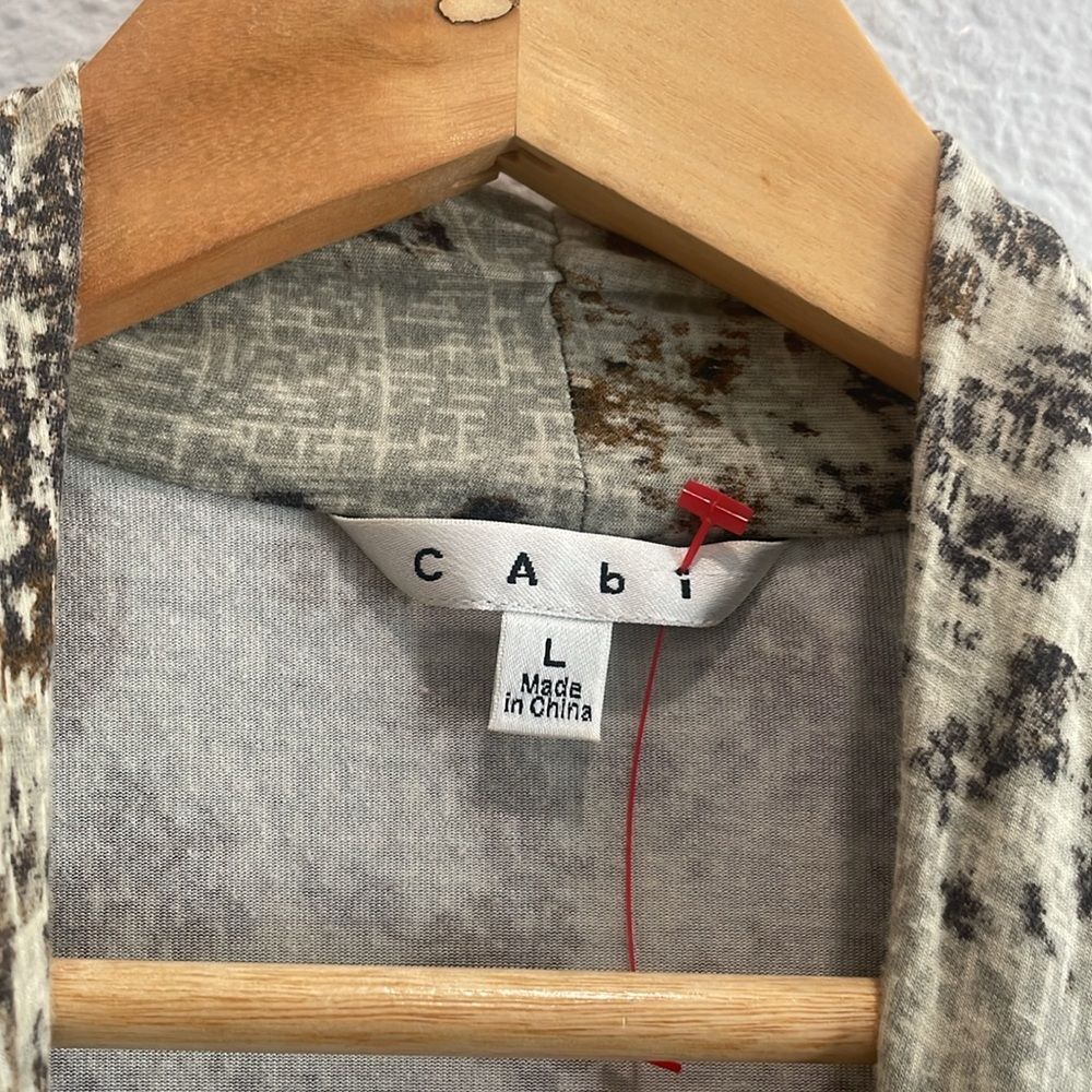 Cabi 675 Glamour Tee Animal Print Long Sleeve Knit Twist Blouse Size Large - Picture 5 of 8